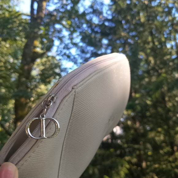 Christian Dior Pouch Bag - Picture 2 of 6
